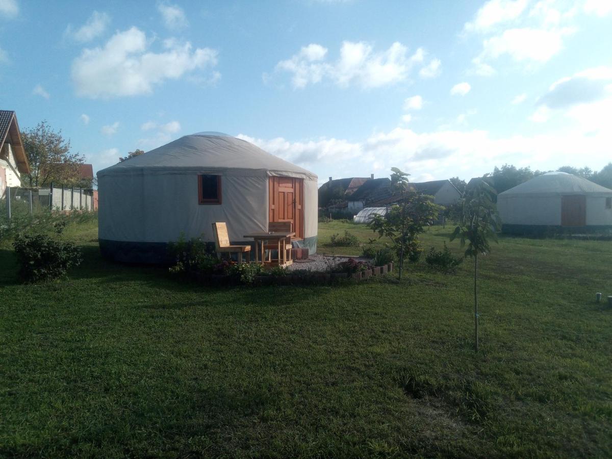 Jurtafarm Rackeve - A Nomad Luxus Otel Dış mekan fotoğraf